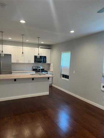 2812 Live Oak Street Houston TX 77004