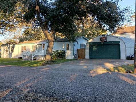 5135 Avenue L Santa Fe TX 77510