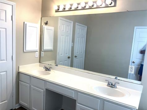 5722 Ashbury Trails Court Sugar Land TX 77479