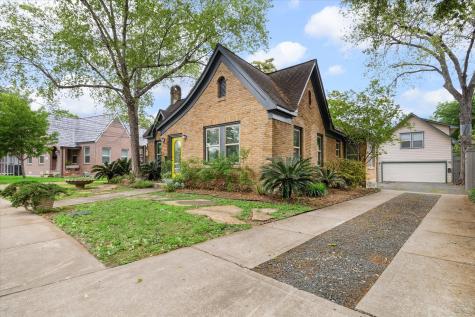 2416 White Oak Drive Houston TX 77009