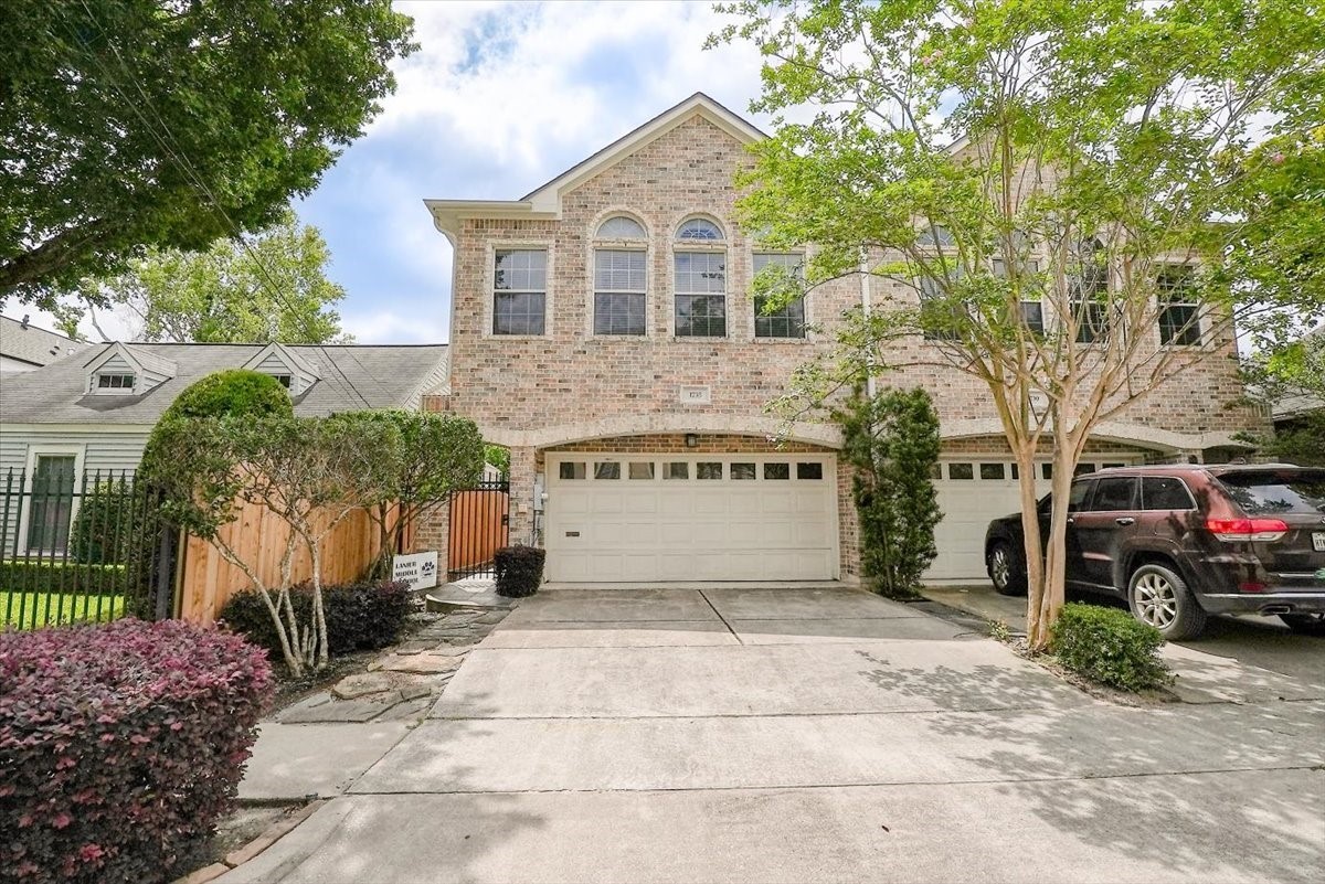 1735 Michigan Street Houston TX 77006