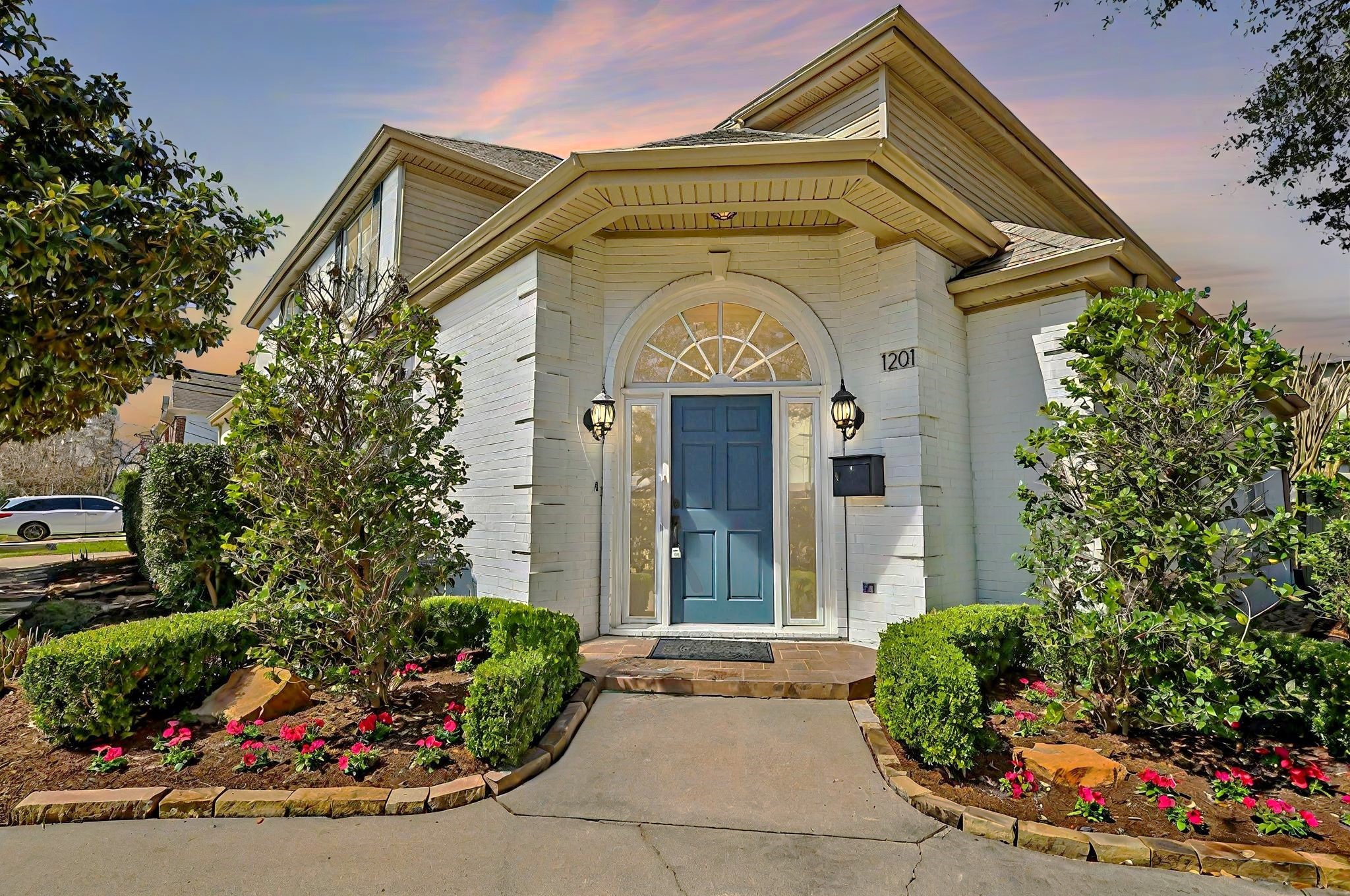 1201 Mulberry Lane Bellaire TX 77401