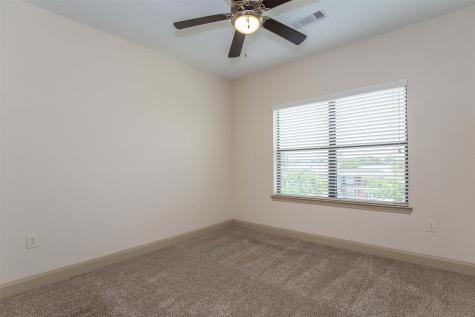 2930 Plum Creek Lane 2102 Houston TX 77087