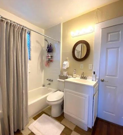 814 39th Street Houston TX 77022
