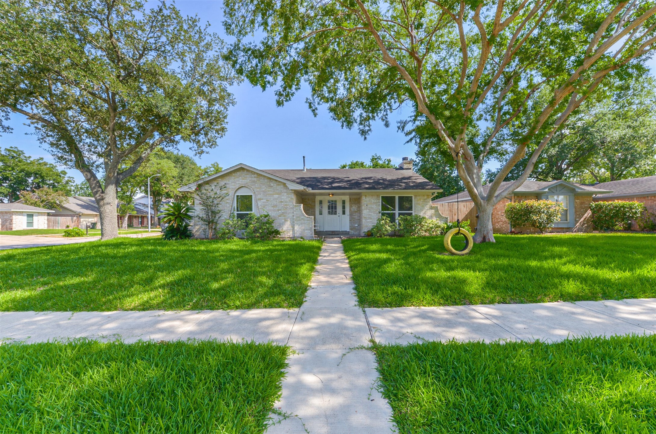 13603 Stonehenge Drive Sugar Land TX 77498