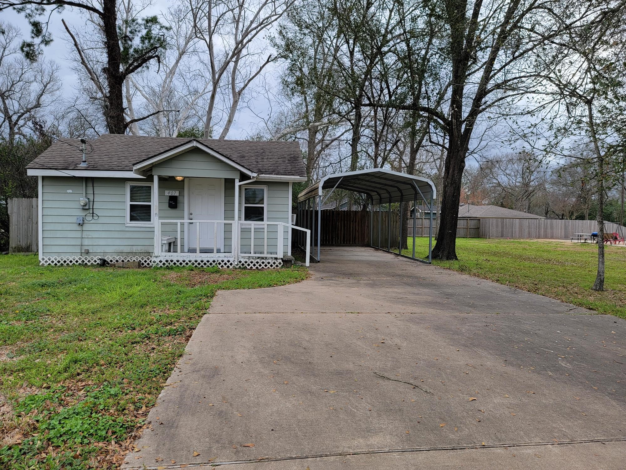 407 Fannin Street Tomball TX 77375