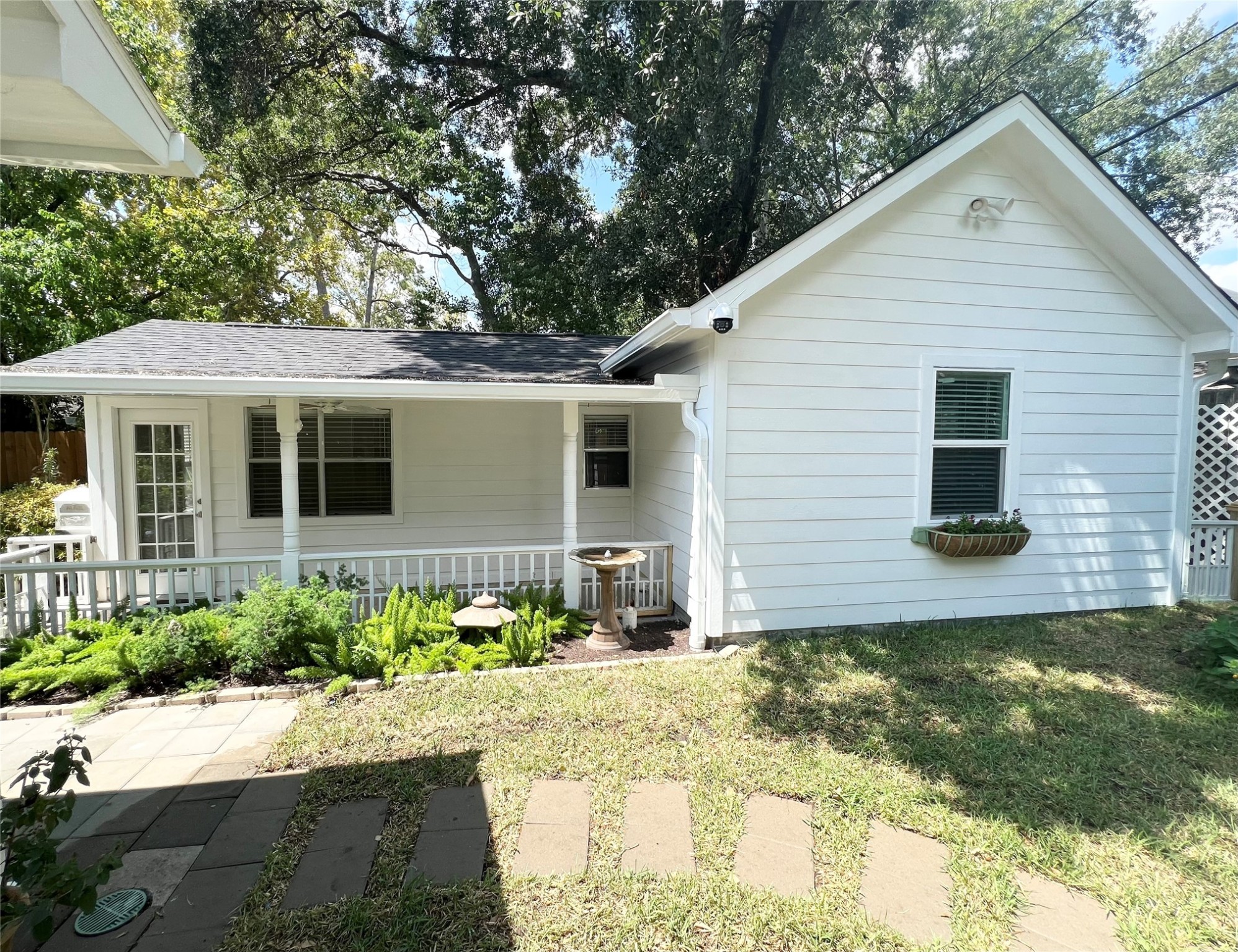 1914 Woodcrest Drive Houston TX 77018