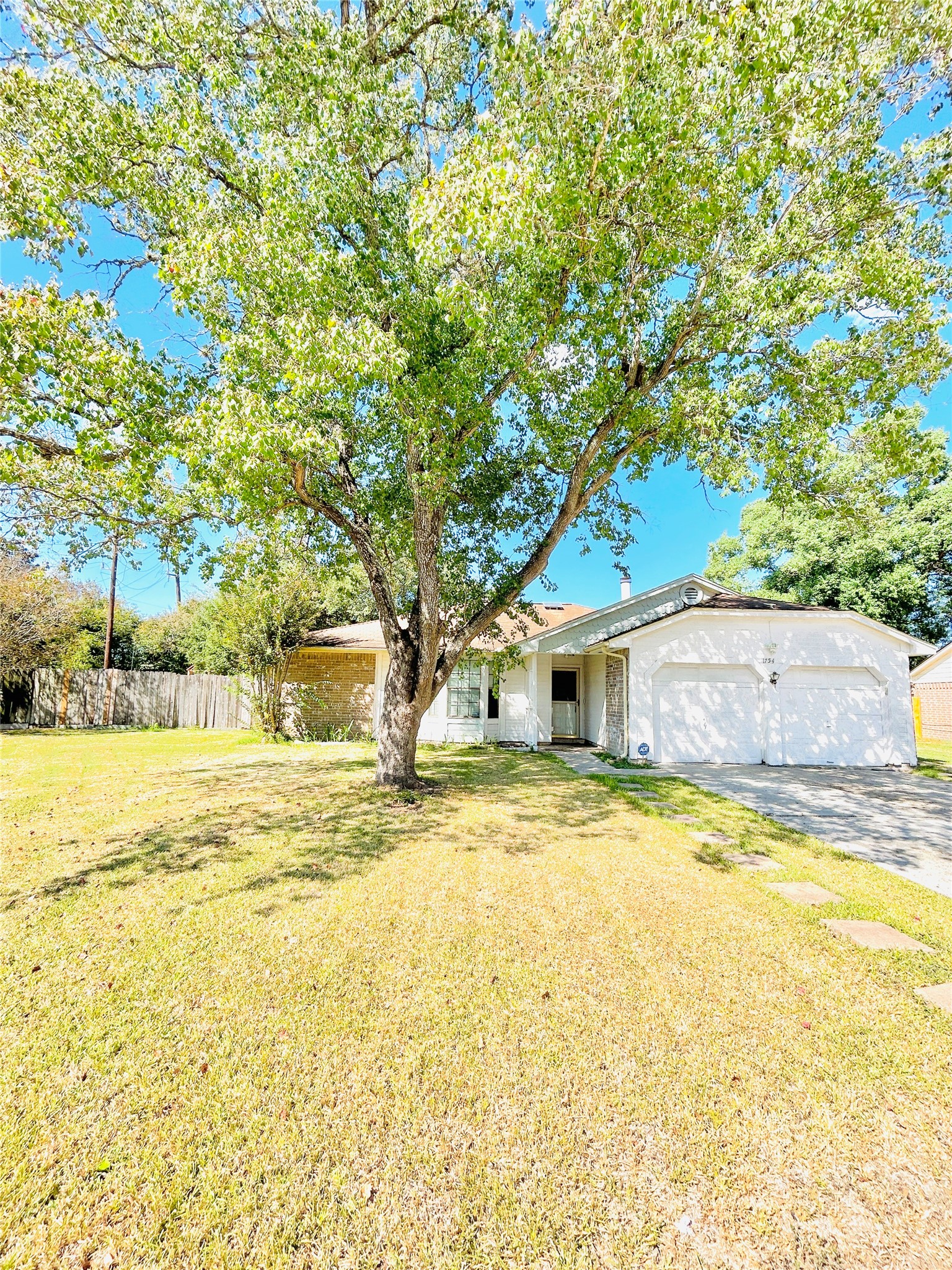 1754 Jo Ann Lane Sugar Land TX 77498