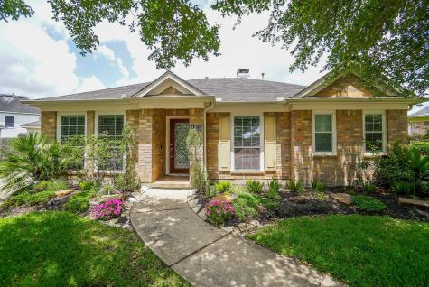 4923 Lake Georgetown Court Richmond TX 77407