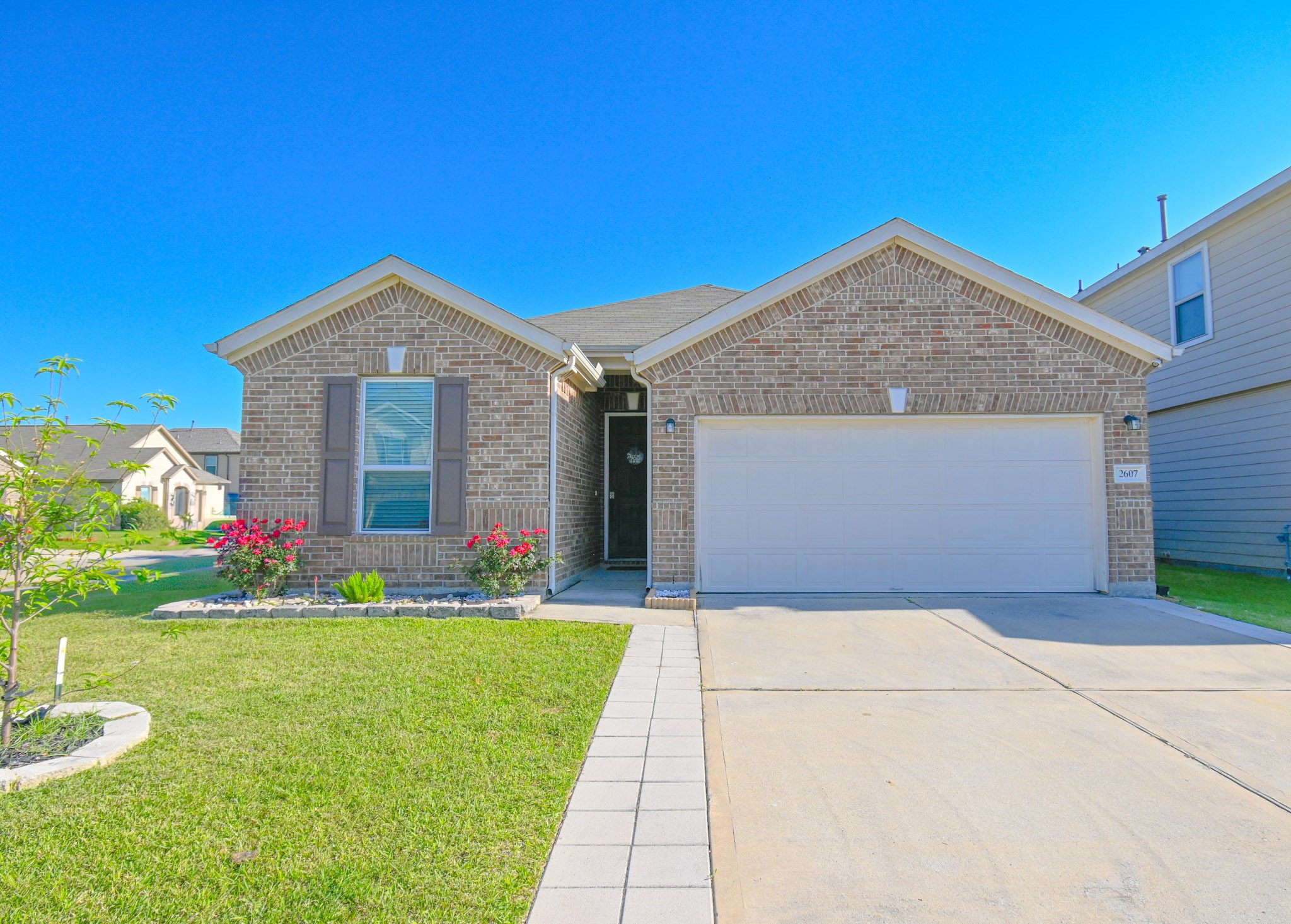 2607 Oakwood Bluff Trail Houston TX 77038