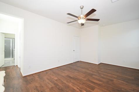2607 Oakwood Bluff Trail Houston TX 77038