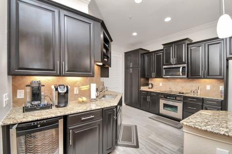 2120 Kipling Street 306 Houston TX 77098
