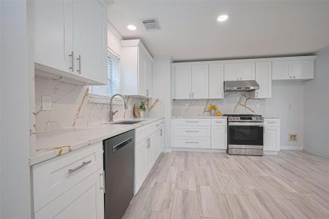 5914 Clerkenwell Drive Houston TX 77084