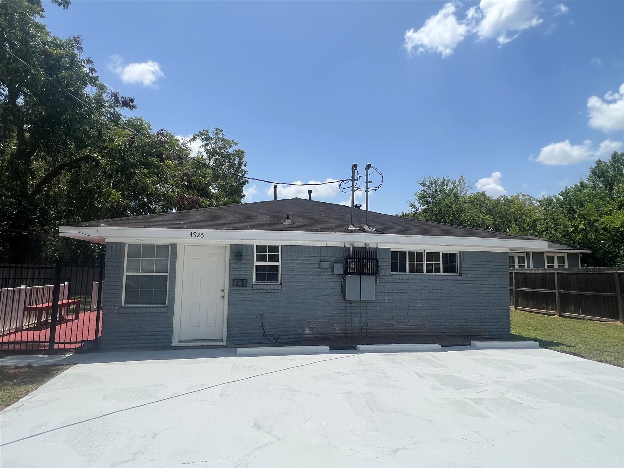 4924 Wilmington Street Houston TX 77033