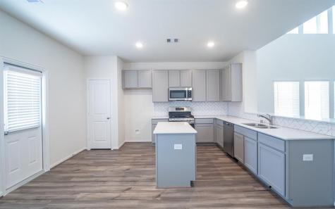 7402 Parkview Drive Hitchcock TX 77563
