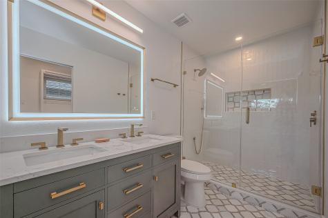 2214 Nina Lee Lane Houston TX 77018