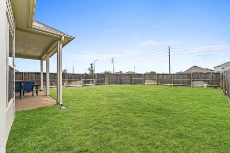 818 Deerhurst Lane Magnolia TX 77354