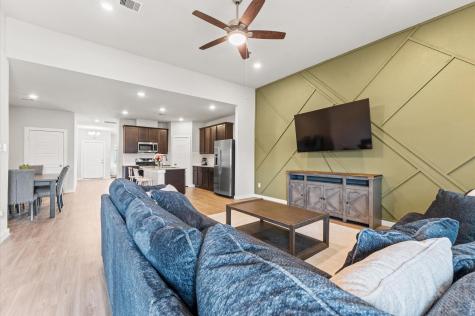 818 Deerhurst Lane Magnolia TX 77354