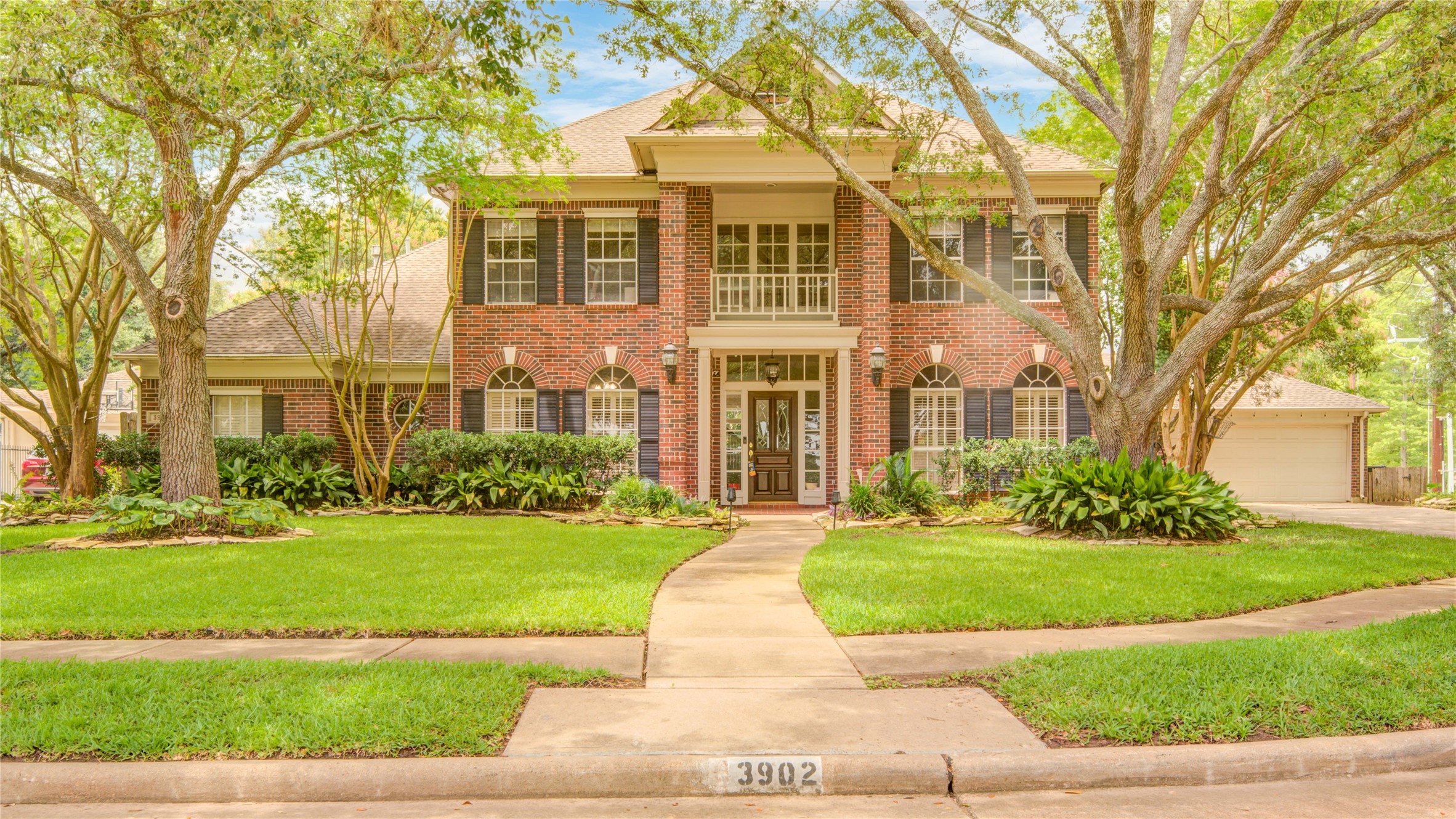3902 Lyndhurst Place Sugar Land TX 77479