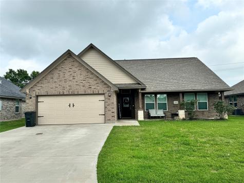 308 Yorktown Avenue Clute TX 77531