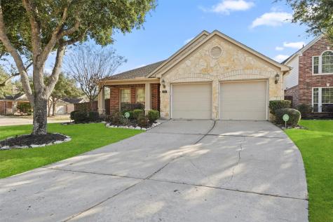 2801 Highland Lake Court Pearland TX 77584