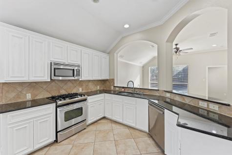 2801 Highland Lake Court Pearland TX 77584