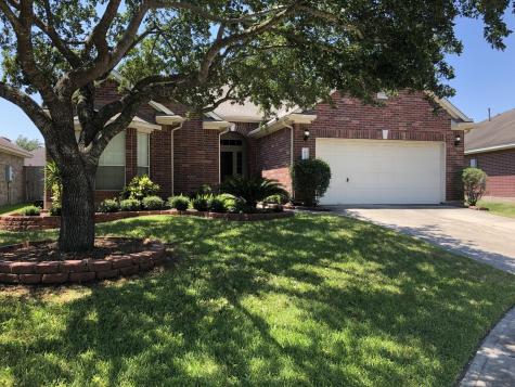 10523 Friars Hill Houston TX 77070