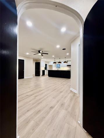 300 Dunnam Avenue Cleveland TX 77327
