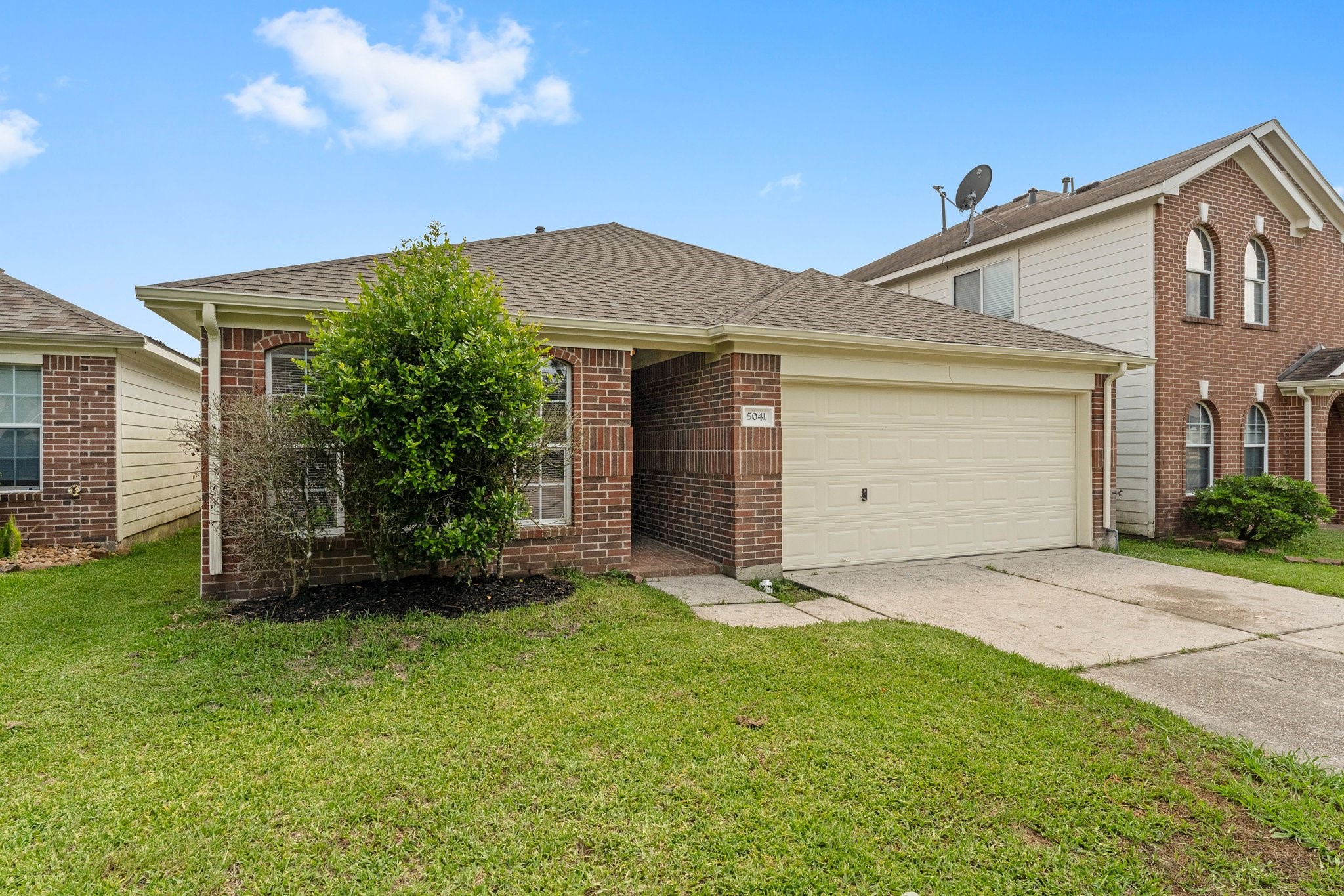 5041 Willow Point Drive Conroe TX 77303