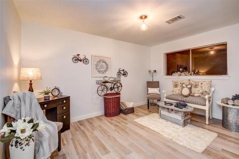 5730 Birdwood Road Houston TX 77096