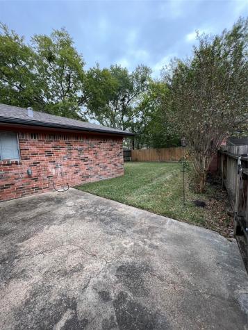 1907 Tallulah Lane Houston TX 77077