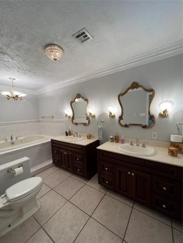 1907 Tallulah Lane Houston TX 77077