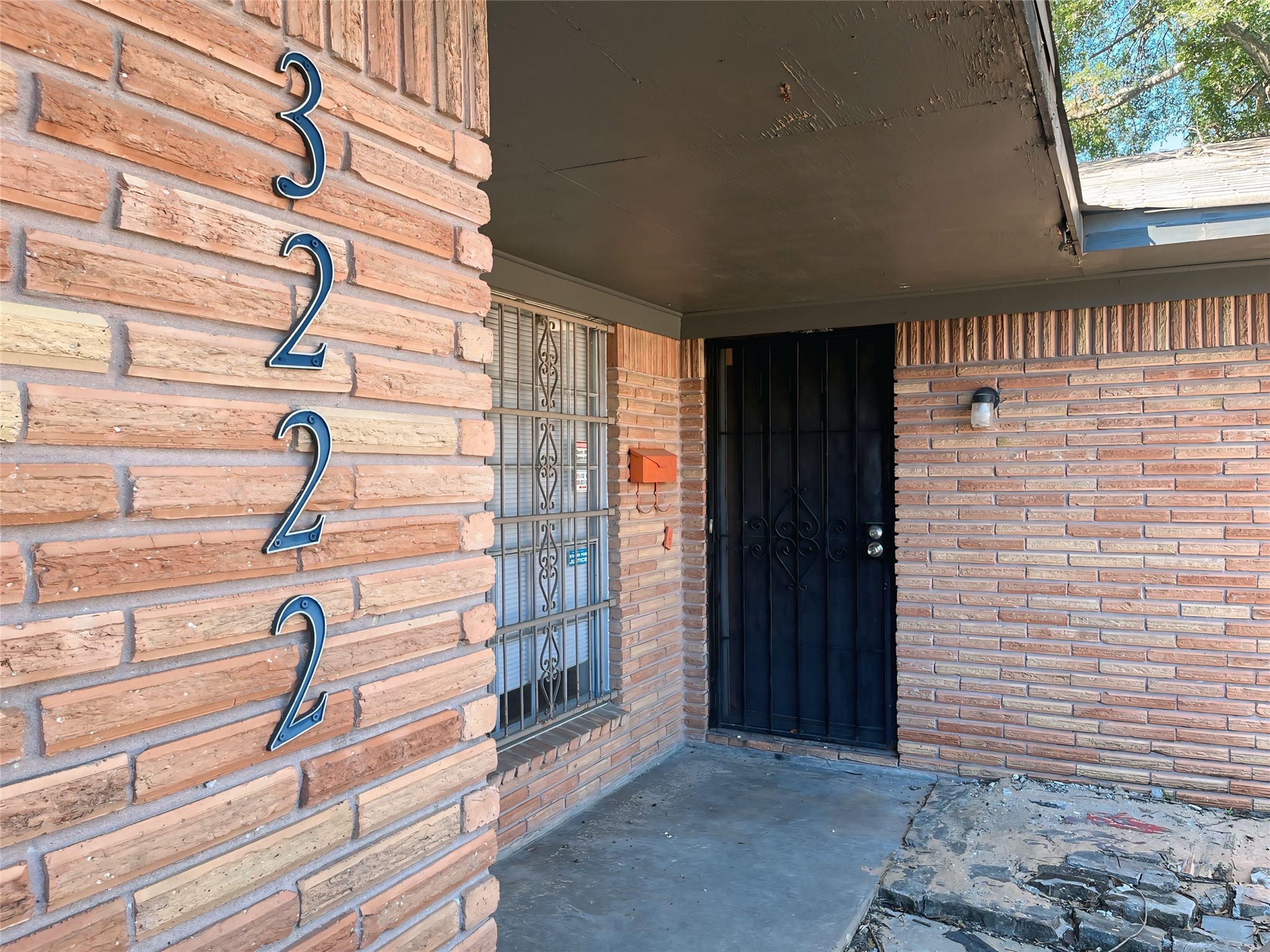 3222 Alabama Street Houston TX 77004