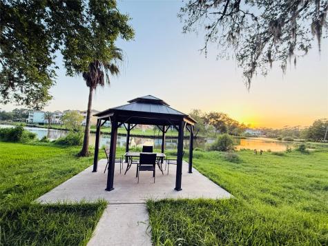 3936 Wagon Road Dickinson TX 77539