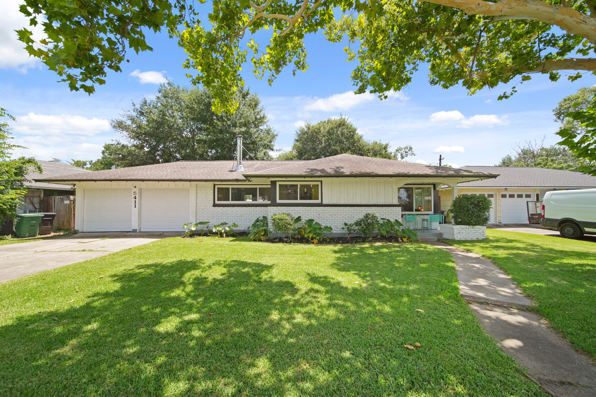 5411 Meadow Creek Lane Houston TX 77017