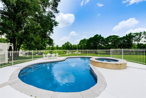 1961 Fm 1375 Road E Huntsville TX 77340