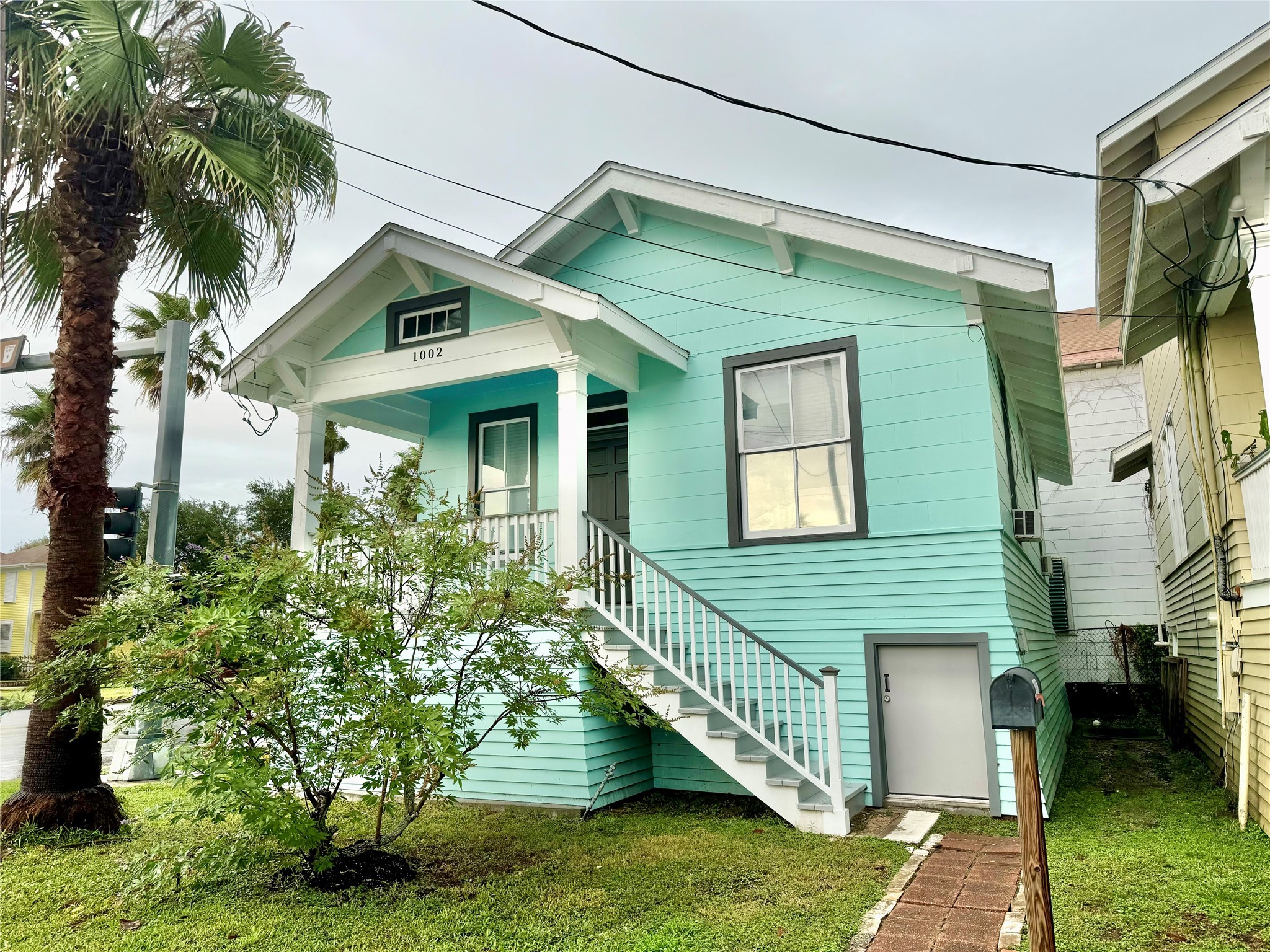 1002 12th Street Galveston TX 77550