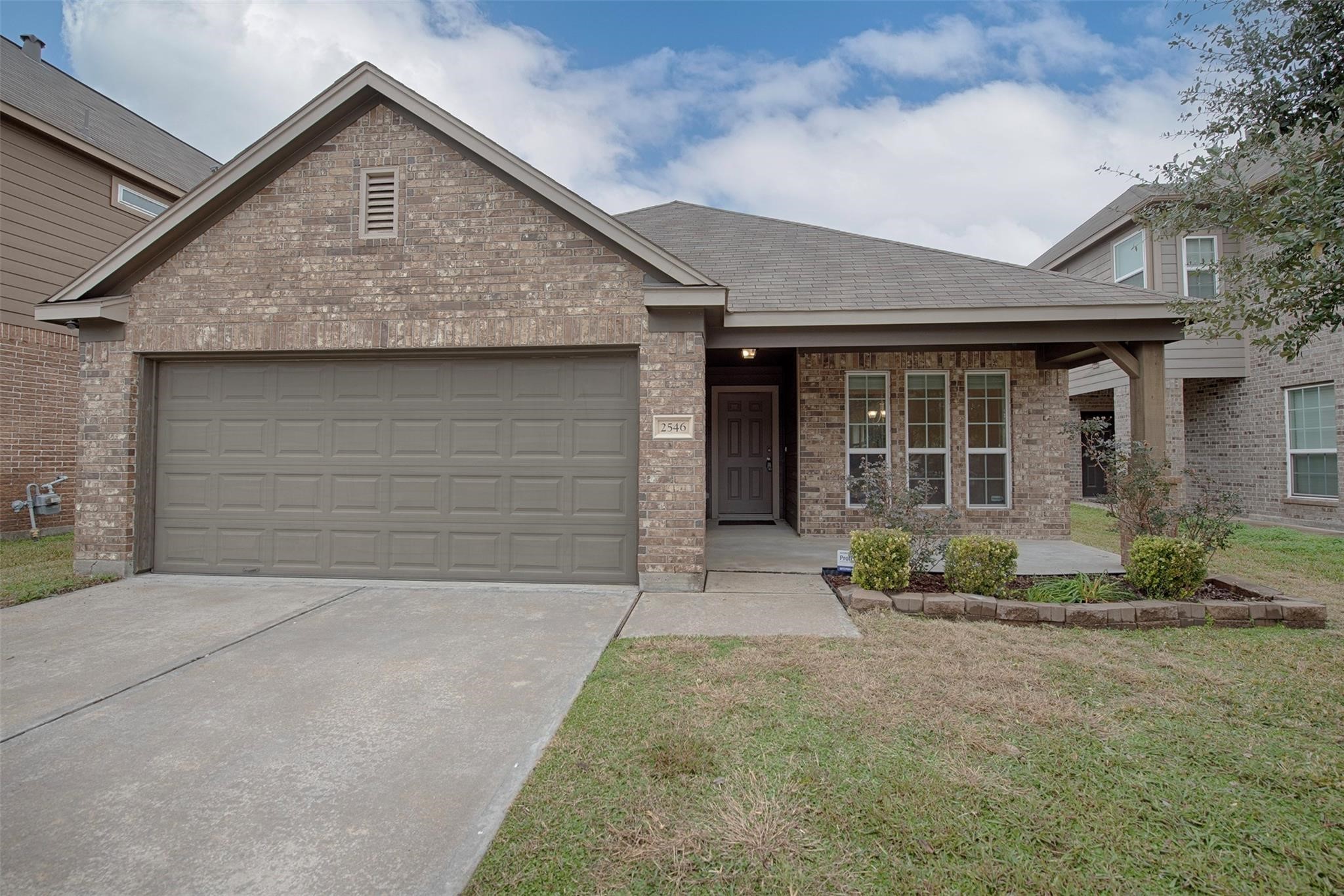 2546 Oakleaf Ash Lane Fresno TX 77545