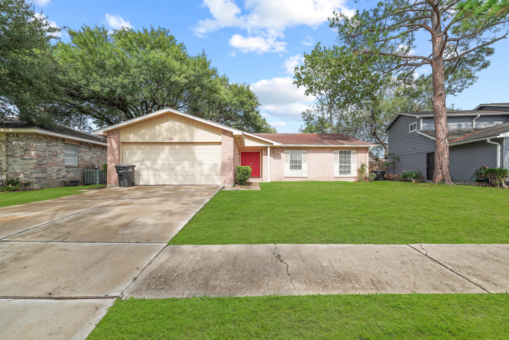 13818 New Village Lane Sugar Land TX 77498