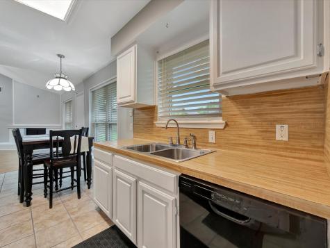 1616 Live Oak Hollow Street Pearland TX 77581