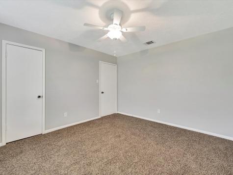 1616 Live Oak Hollow Street Pearland TX 77581