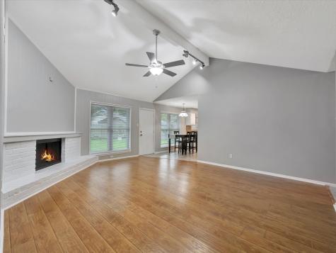 1616 Live Oak Hollow Street Pearland TX 77581