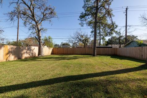 10128 Homestead Road Houston TX 77016