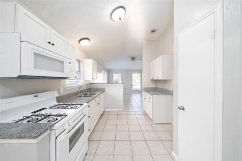 1718 Brickarbor Drive Katy TX 77449
