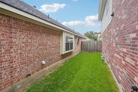 16614 New Market Lane Houston TX 77083