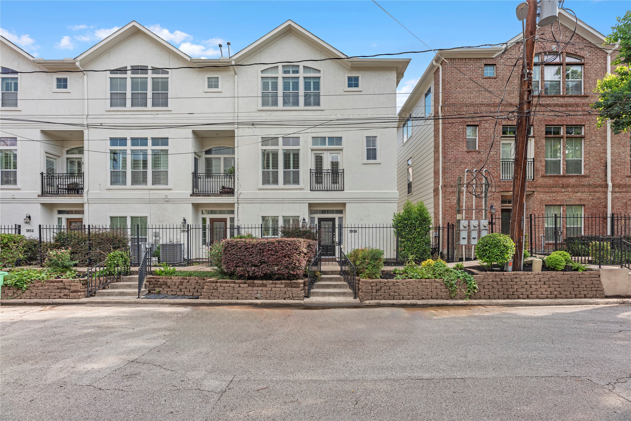 3928 Blossom Street Houston TX 77007