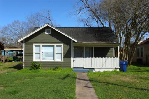 414 N Rockisland Street Angleton TX 77515