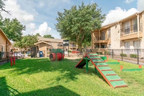 515 S Bender Avenue 1108 Humble TX 77338