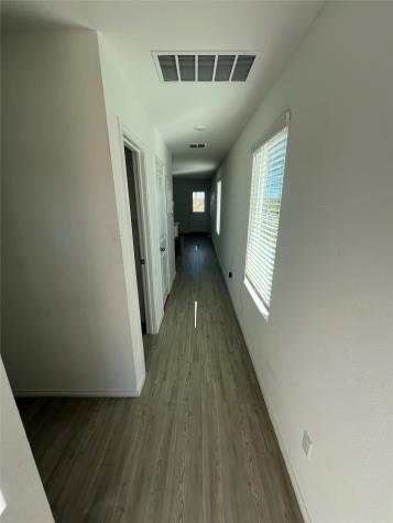 520 Commander Abbott Drive Jarrell TX 76537