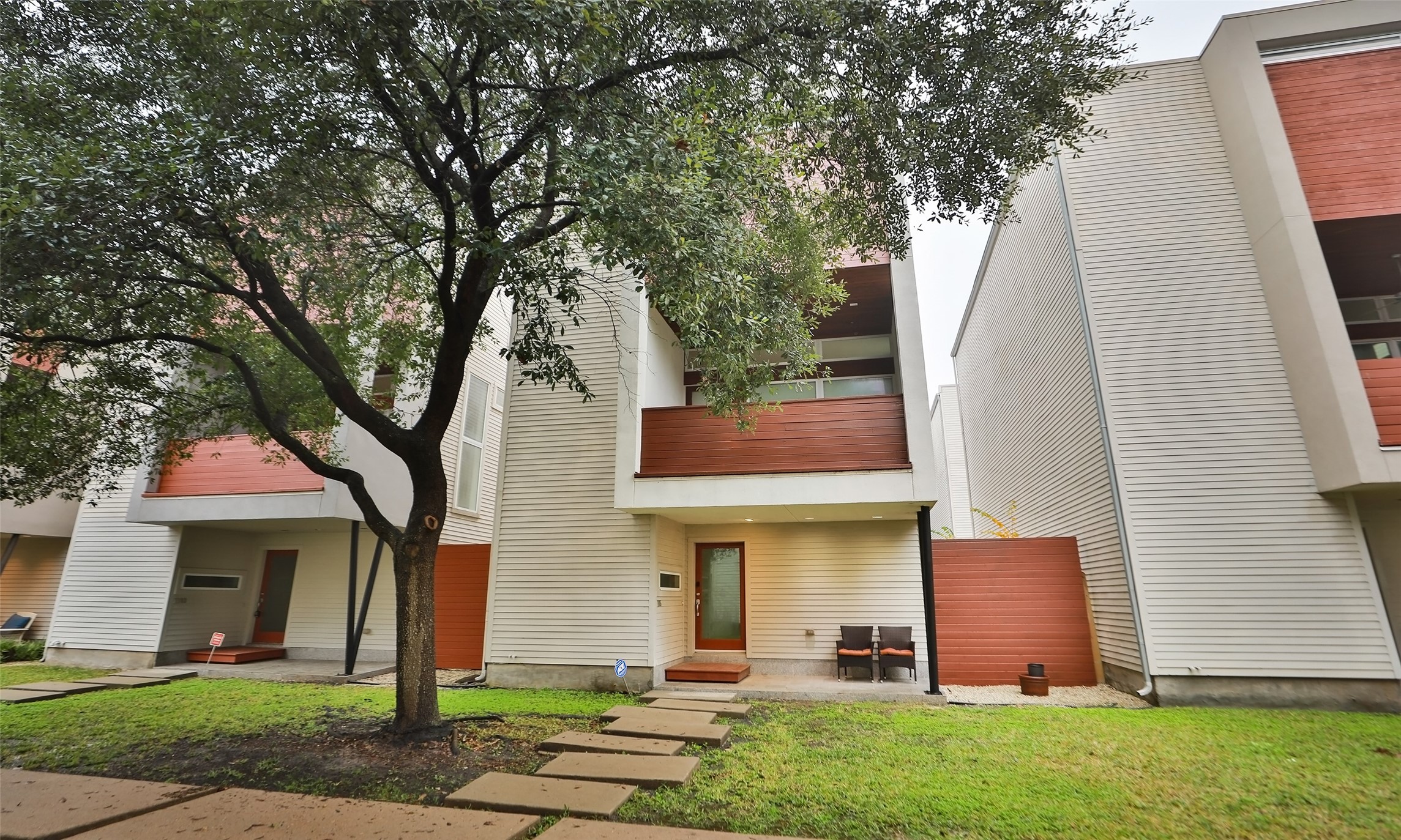 1105 W 17th Street Houston TX 77008